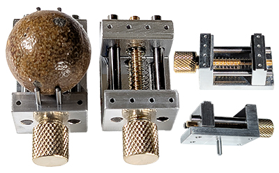 EM-Tec PV26 Präzisionsschraubstock für bis zu 26mm grosse Proben, Std Pin